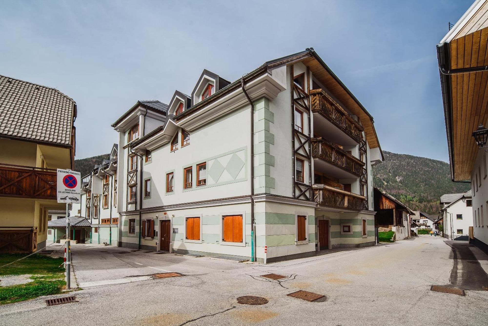 Apartments Slavec With Free Onsite Parking Kranjska Gora Kamer foto