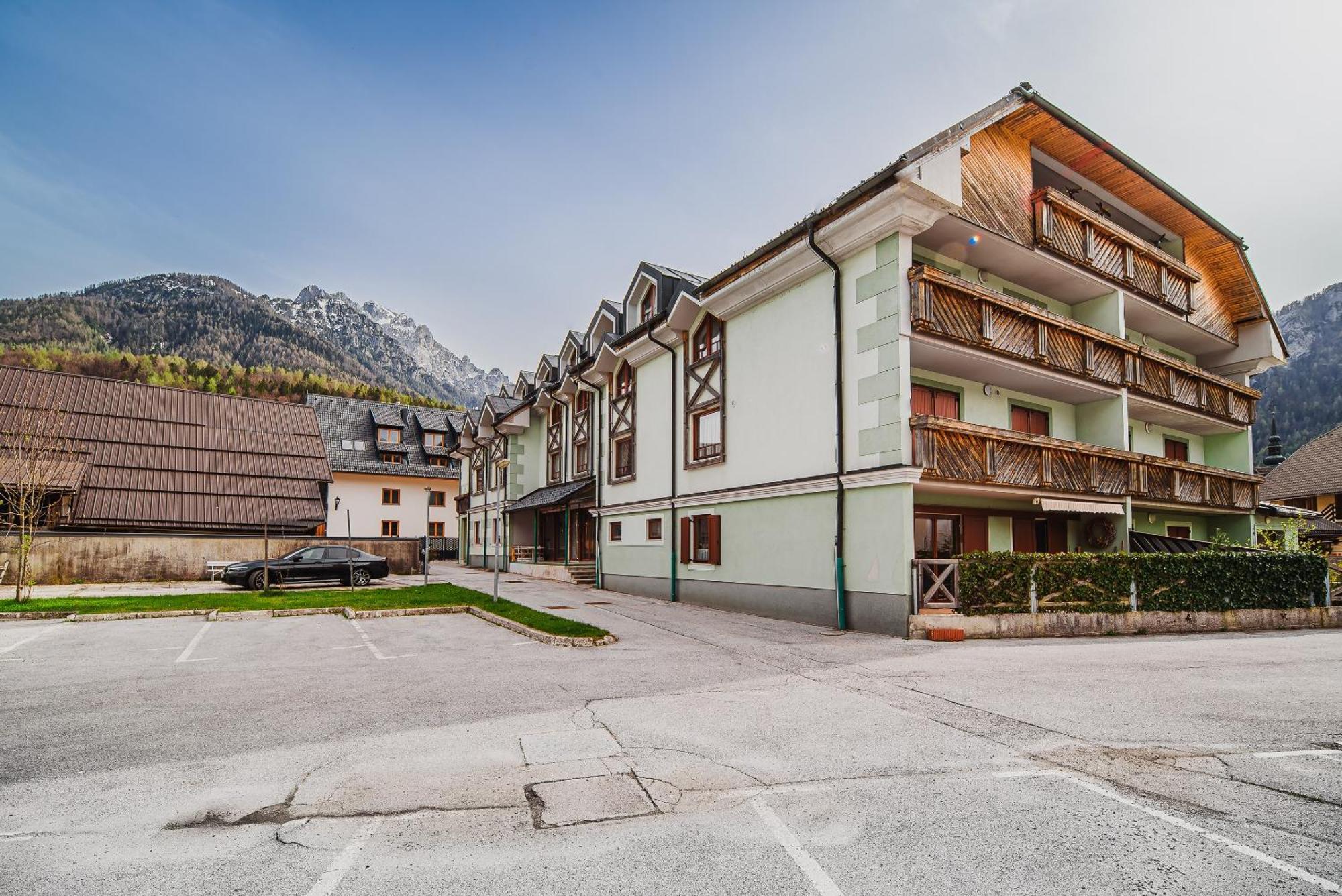 Apartments Slavec With Free Onsite Parking Kranjska Gora Buitenkant foto